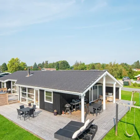 10 person holiday home in Juelsminde-By Traum