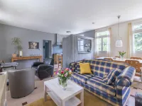 Burgundy Poolside Getaway Hotels in Cuzy