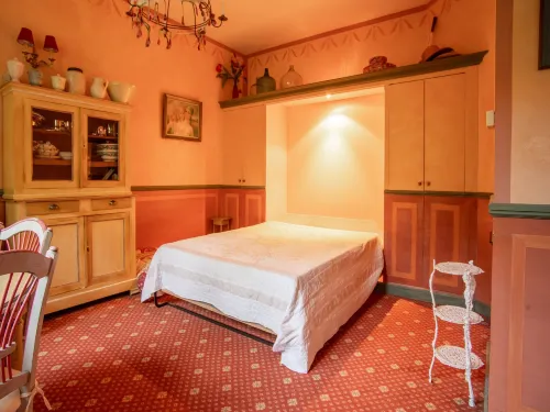Studio in Montbrun Castle with Pool