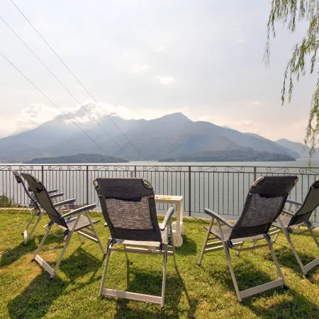 Climb, Cruise & Dine; Lake como