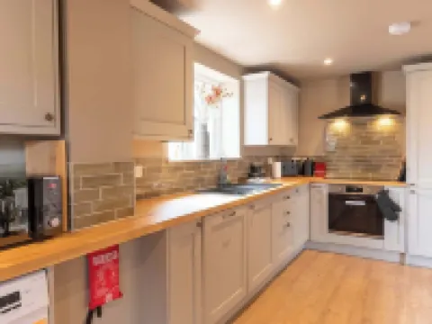 4 Bed Holiday Home by Guestz Hotels in Rhosneigr