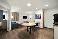 MainStay Suites Cincinnati Blue Ash
