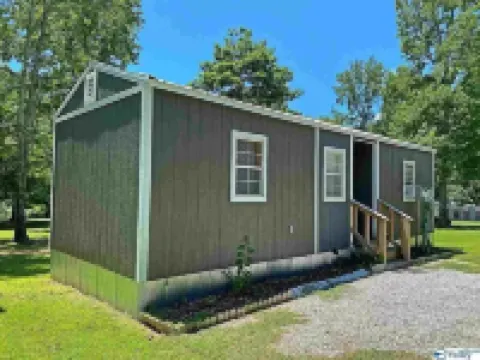 Fisherman’s cabin 2 miles from the water