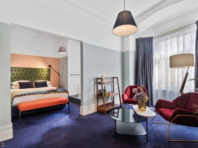 Hotel Harry, Ascend Hotel Collection