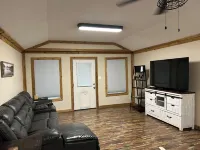 Rustic One Bedroom Cabin on South Toledo Bend. Pets Welcome.