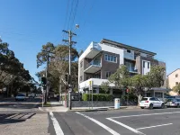 Spacious 2-Bed Apartment Close to City