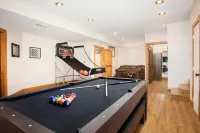 Mountain Home w/ Views & Game Room, Slopes 20 min