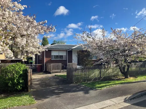 Comfortable 3 Bedroom Home with all the facilities to accommodate 6 people.