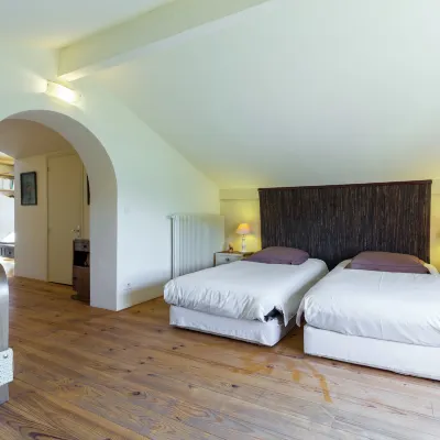 Elegant Villa in Grasse 鄰近格拉斯的酒店