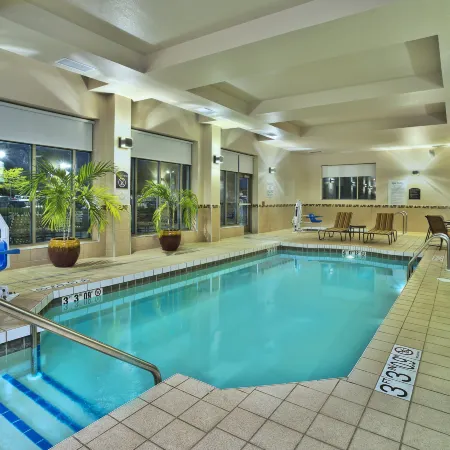 Holiday Inn & Suites GREEN BAY STADIUM by IHG