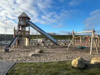 Comfort House (5 people) just 200 meters from the beach - with fireplace & beach chair Hotels in Friedrichskoog