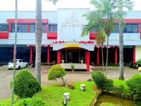 Hotel Istana Syariah Pekalongan by Hello Room Hotels in West Pekalongan