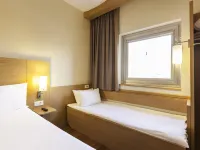 ibis London Luton Airport - Wifi