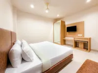 Hotel Anand - Parvekkeita