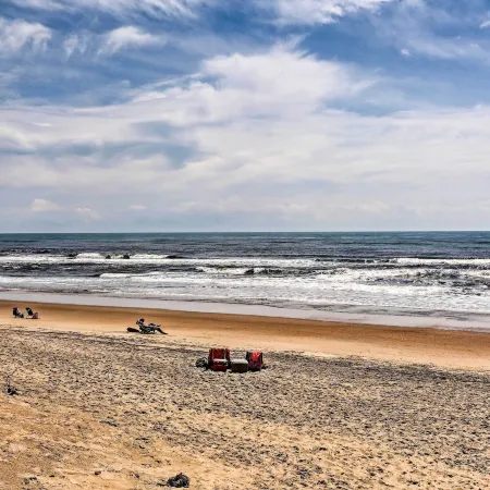 Outer Banks Island Cottage - 1 Mi to Frisco Beach!
