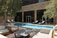 Bristoria Hotel Erbil - С бассейном