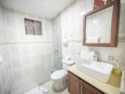 Stylish 1r-1b Apt Near the Beach and Main Street Hotels in 