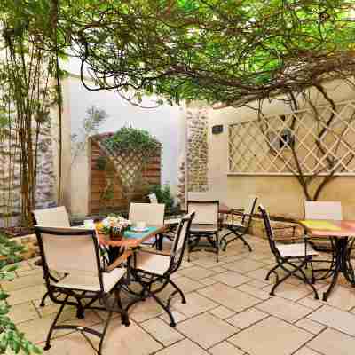 Hôtel Du Midi Hotel Exterior