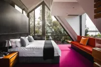 Mona Pavilions Hôtels à : 