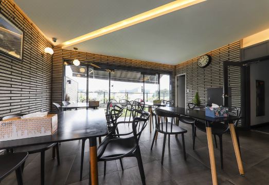 브라운도트호텔 통영항남점