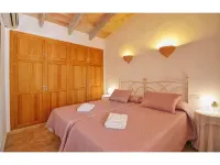 Cottage in Buger with Private Pool & Views