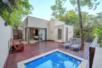 Bushbaby Valley Lodge - Hot Tub