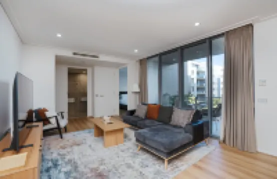 Modern 1-Bed Unit with Pool Views and Balcony