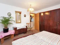 Gemutliche Wohnung Mit Kamin in Dresden-Freital Hotels in Freital