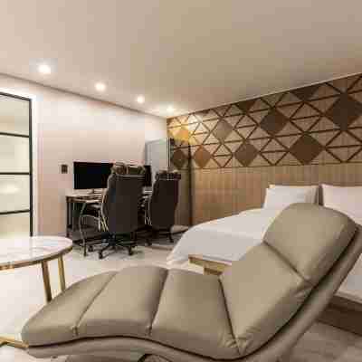 Carlton Hotel Bupyeong Rooms