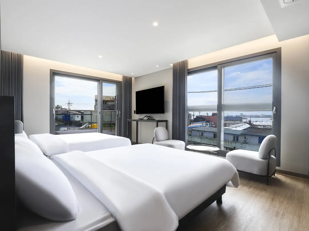 Gangneung  Lucia Hotel - 江陵