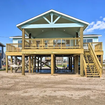 Surfside Beach Vacation Rental w/ Ocean Views