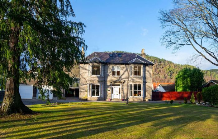 Inchgeal Lodge Ballater Royal Deeside