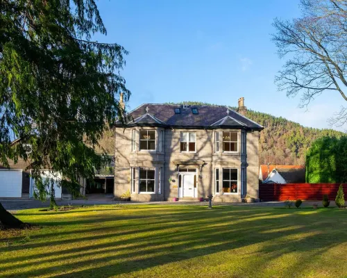 Inchgeal Lodge Ballater Royal Deeside Hotels in Ballater