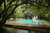 Nildiyamankada Safari Lodge - Pools