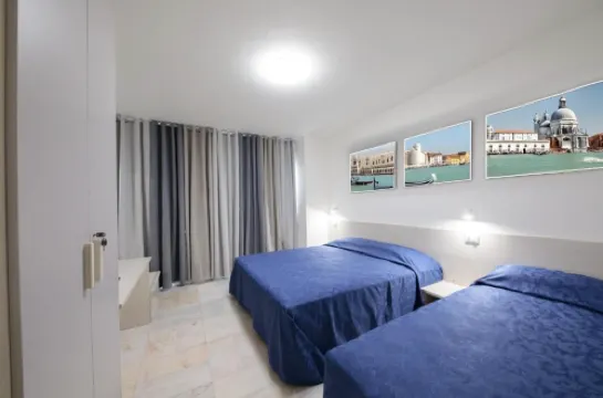 M9 Rest House Venice