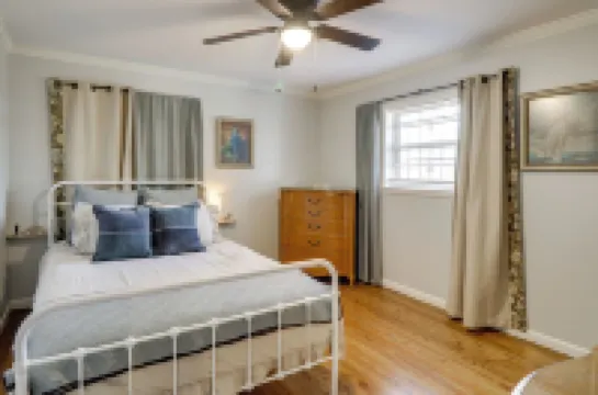 3 Mi to Saracen Landing! Family Getaway w/ Deck