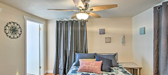 Lovely Tacoma Cottage w/ Fire Pit, Near Dtwn! Hotels in Tacoma