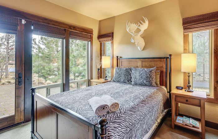 Hot Tub & Dock: Deschutes River All-season Retreat