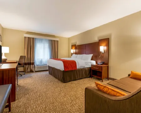 Comfort Inn & Suites Michigan City South Hotels in Coolspring Township