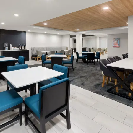 Holiday Inn Express & Suites WASHINGTON DC - NOMA by IHG