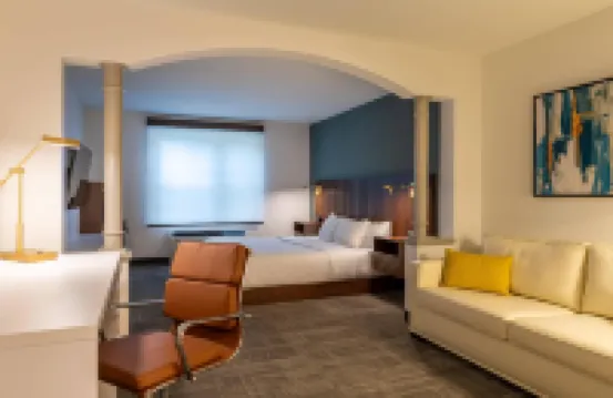 Comfort Inn & Suites Near Burke Mountain