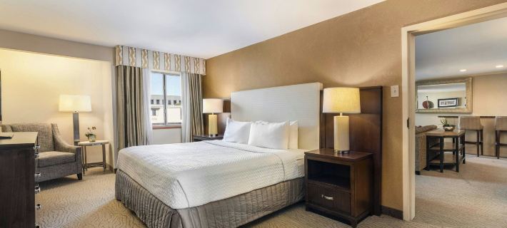 Hotel Dax Hotels in Addison