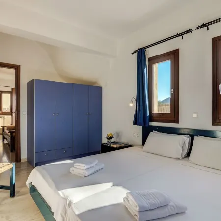 Aeolus villa with private pool, stunning sea views,  beach in 5min, Wifi