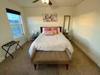 Spacious 6-bedroom house in charming Kanab with WiFi, AC and outdoor amenities