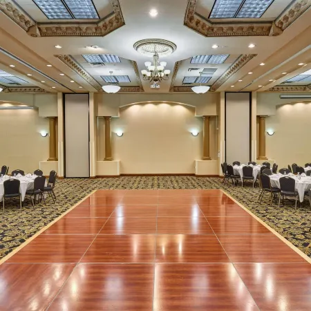 Radisson Hotel El Paso Airport