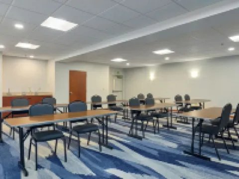 Comfort Suites Springfield-Eugene Hotels in Springfield