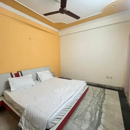 Roomshala Hotel Blue Inn Noida Sector 51