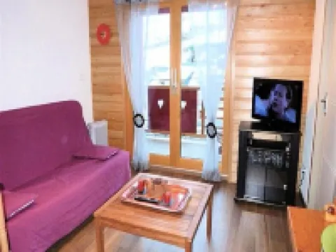 Residence Bois De Marie for 7 people Hotels in Sers