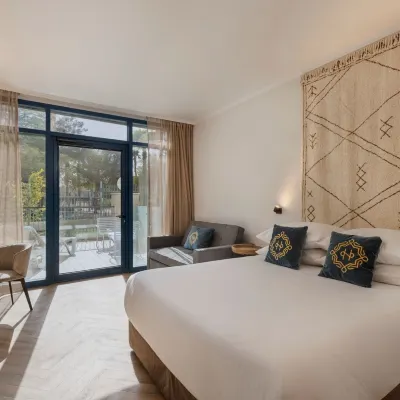 The Herbert Eilat Hotels near شاطئ هاشهافيم (HaSh'hafim Beach)