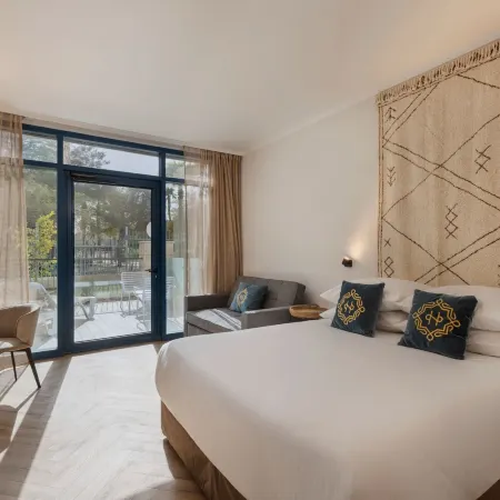The Herbert Eilat